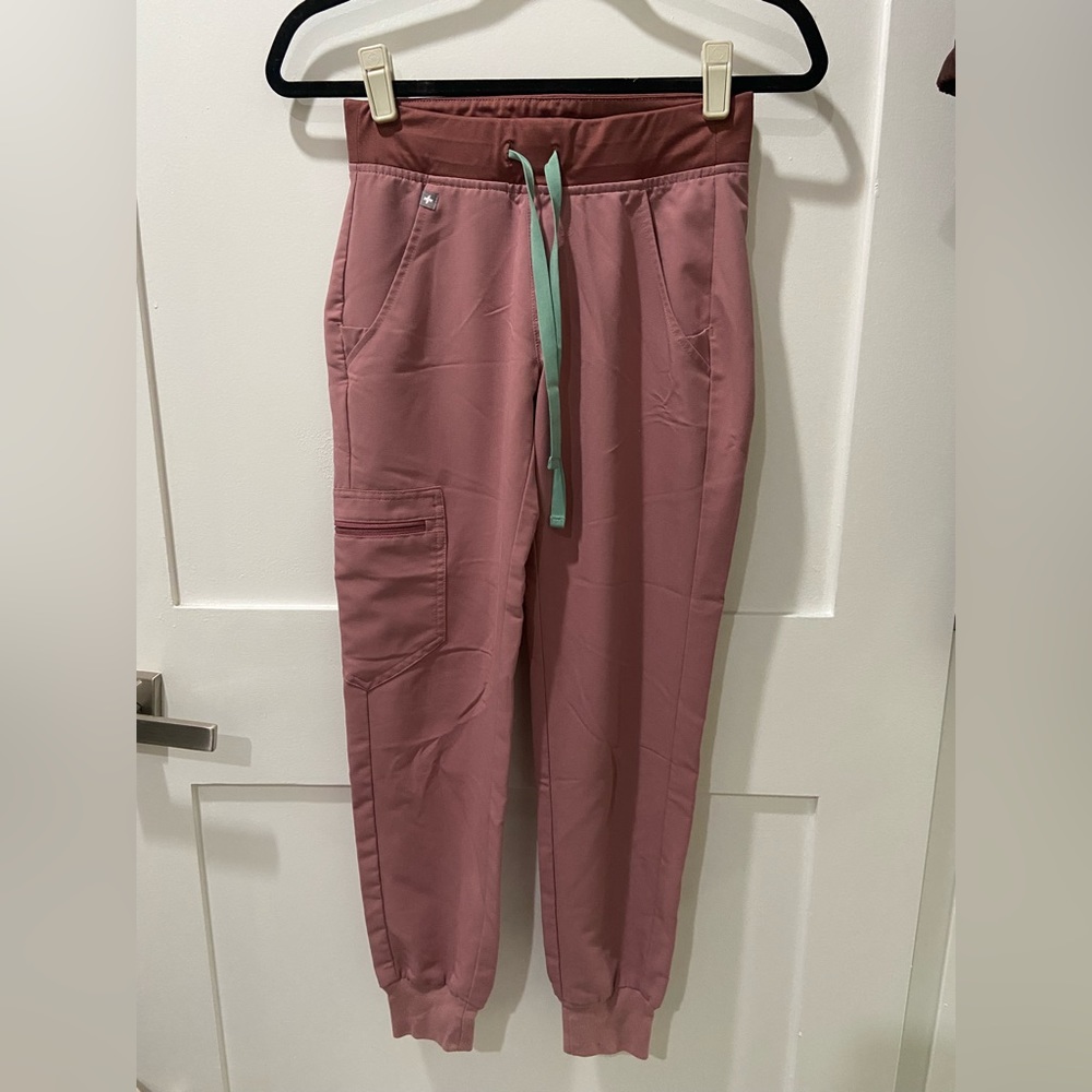 Women's Figs Mineral Mauve Zamora Jogger Scrub Pants